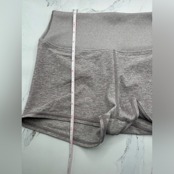 Alo Shorts Grey Brown M - Picture 7 of 8